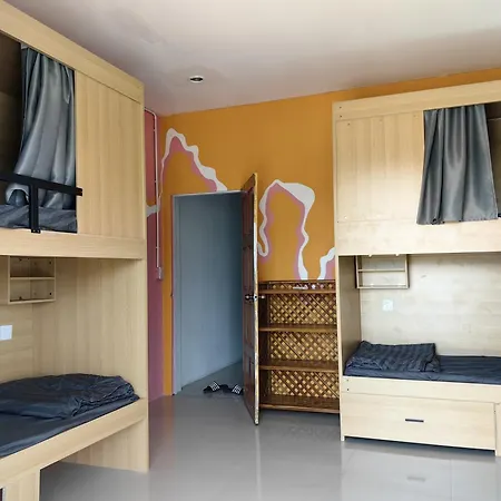 Arena Boutique Hotel Female Only Thong Sala Exterior photo